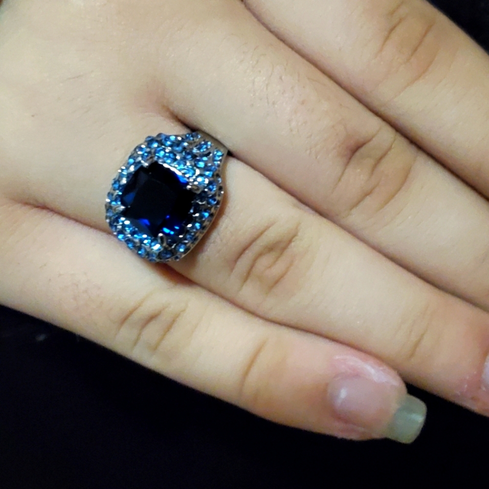 πNEW VINTAGE SAPPHIRE BLUE RING π - Picture 3 of 4